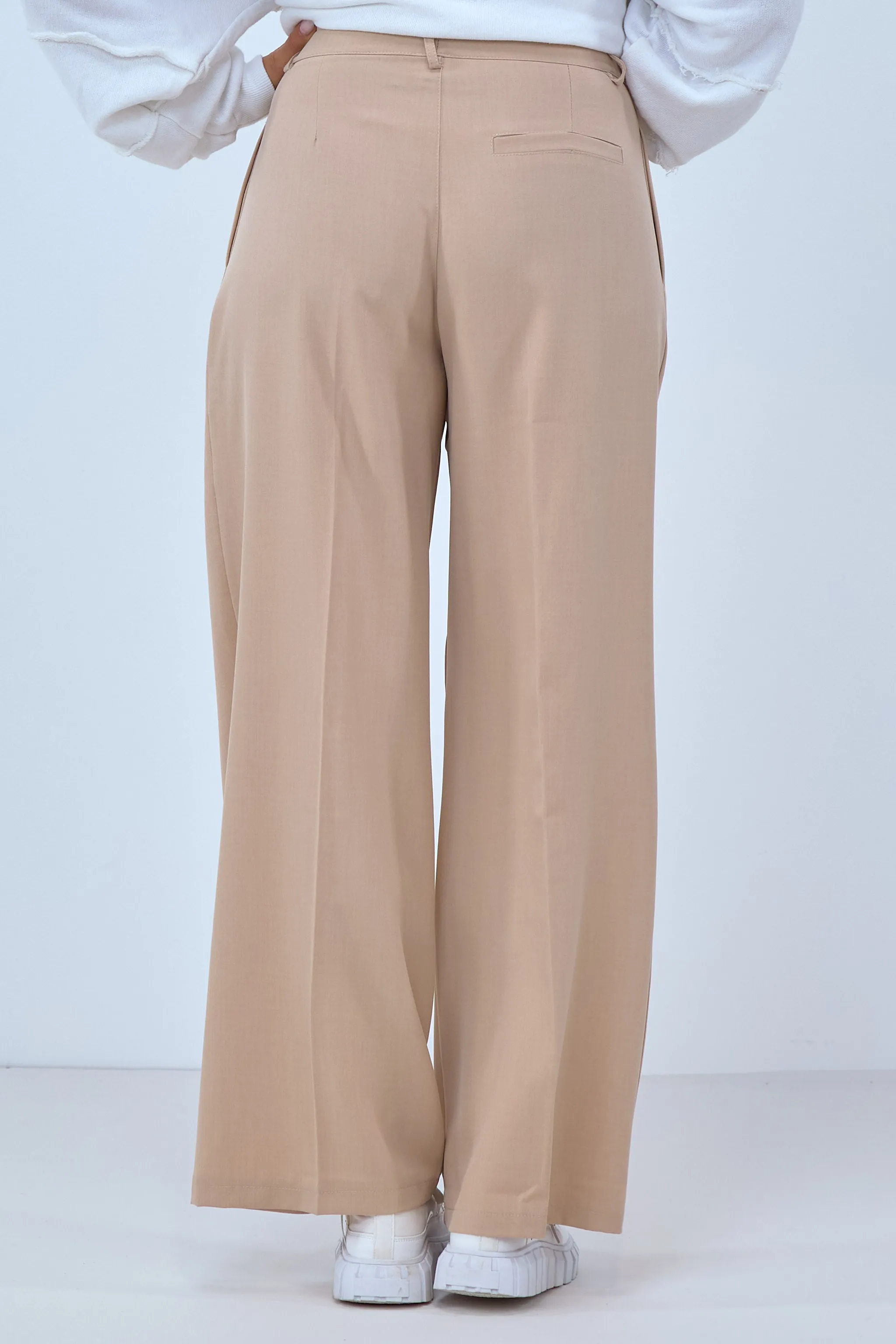 Bundfaltenhose im Marlene Style, beige