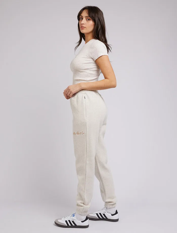 Classic Trackpant (Oatmeal)