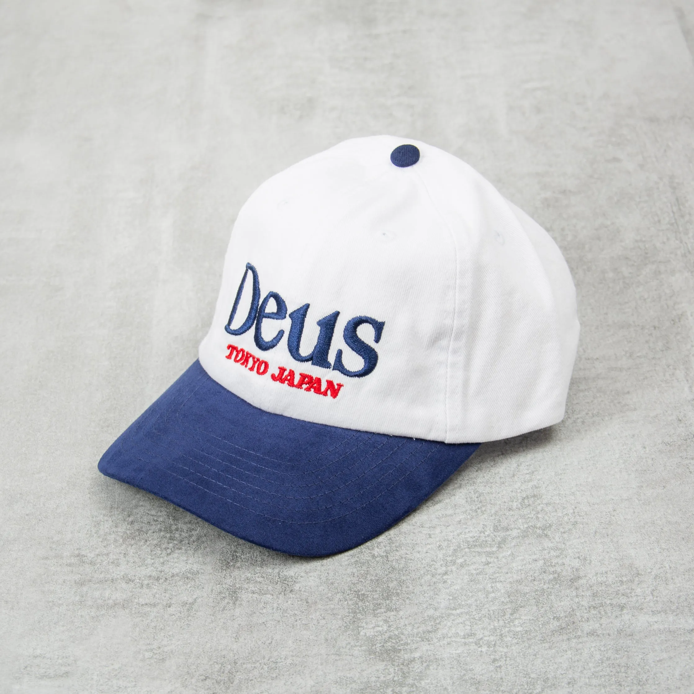 Deus ex Machina Metro Dad Cap - White