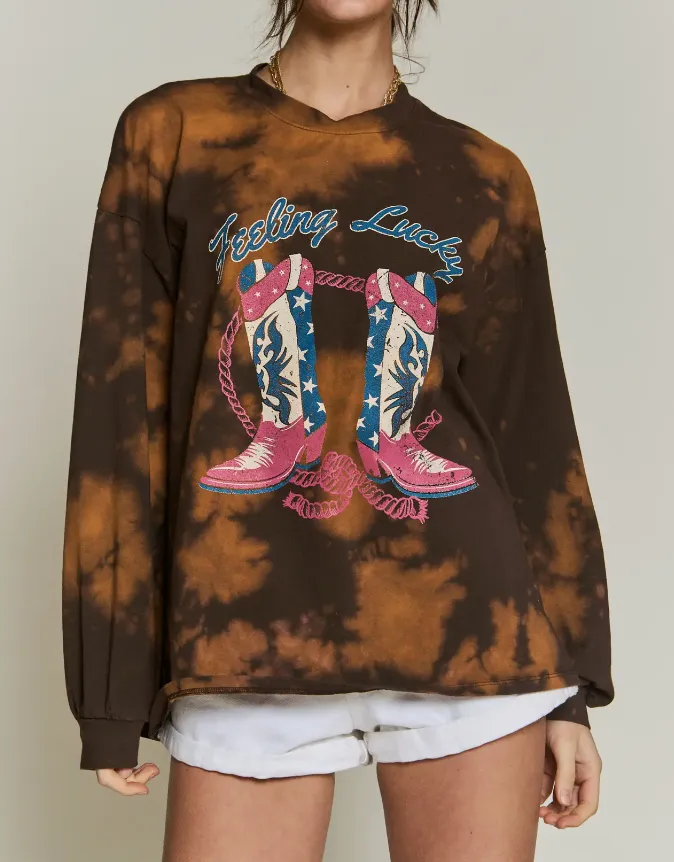 FEELIN LUCKY LONG SLEEVE BLEACHED TEE