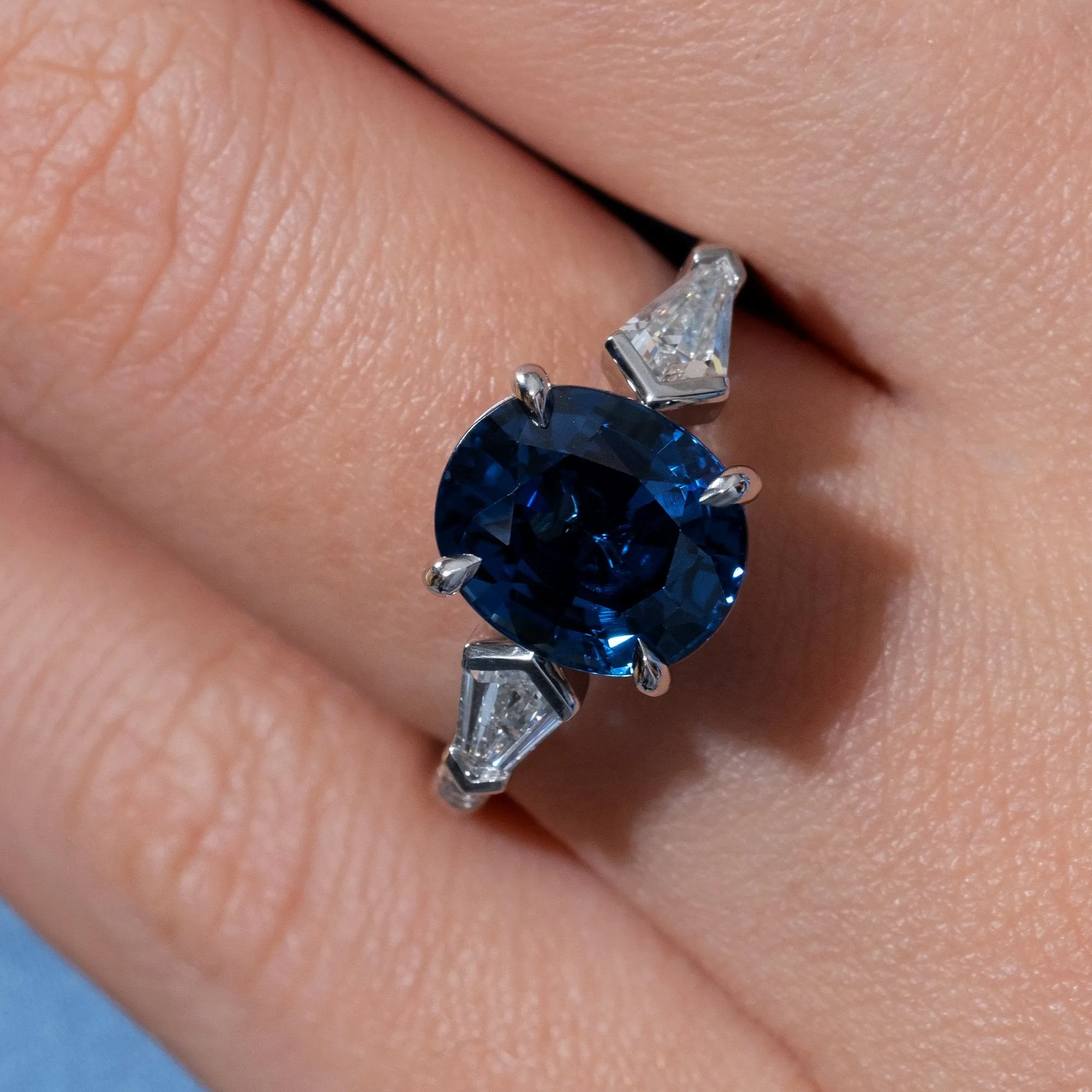 GIA 5.04ctw Natural NO-HEAT Blue Sapphire and Diamond Platinum 3 Stone Ring