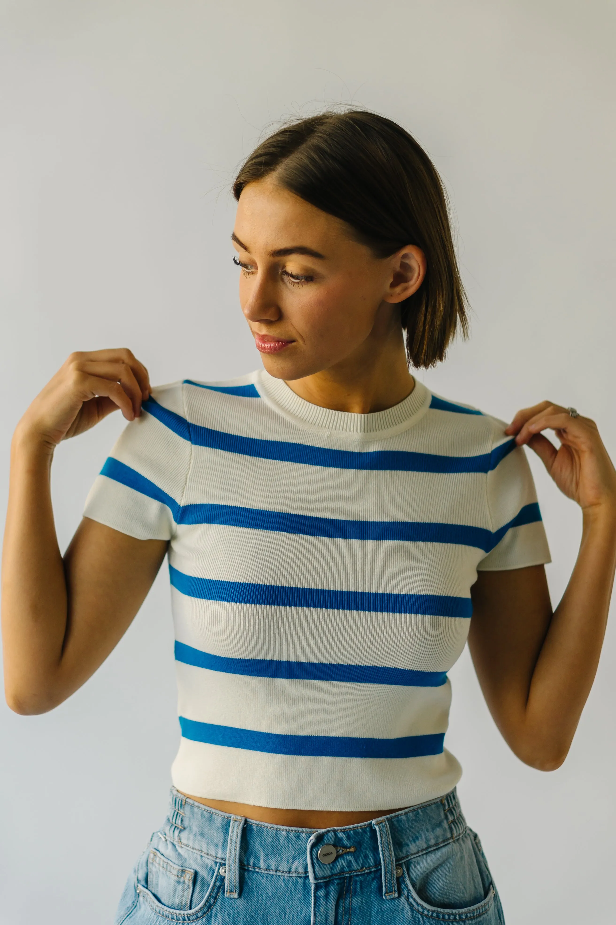 The Dundee Bold Striped Tee in Blue   White